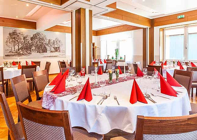 Hervorragende deutsche Küche mit Tradition. Reservieren Sie einen Tisch im Restaurant Hersping in Steinfurt. Tel: 02552 2302.